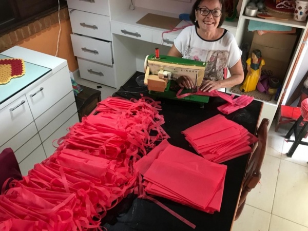 Photo of BOA AÇÃO! – Projeto confecciona máscaras descartáveis para doação em Maceió