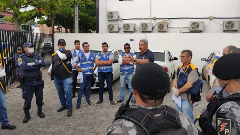 Photo of SEMSCS – Fiscalização segue trabalhando nas ruas de Maceió