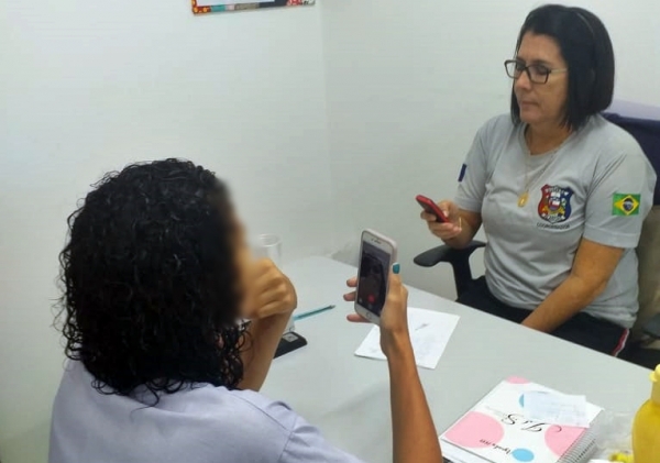 Photo of PREVENÇÃO AO CORONAVÍRUS – Sistema socioeducativo de Alagoas substitui visitas presenciais por vídeochamadas
