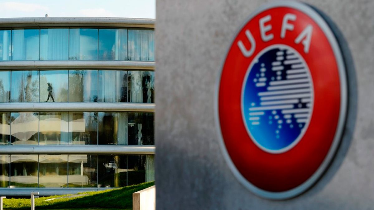 Photo of UEFA – Entidade pede a federações que não cancelem seus campeonatos