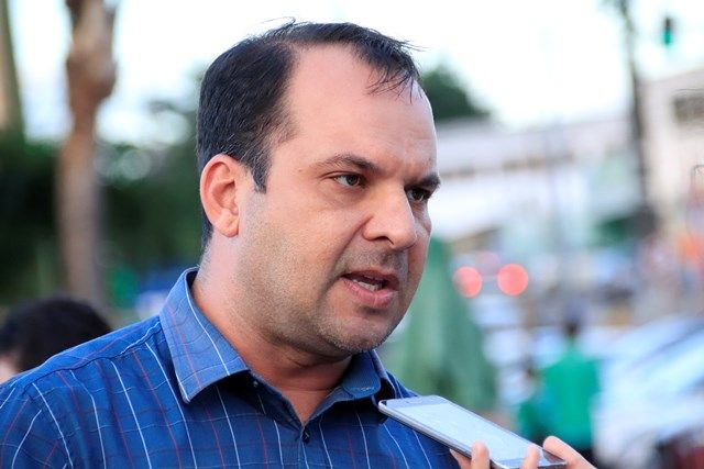 EXPLORADOR DE HUMILDES – Vereador Francisco Sales é denunciado ao MPF por compra de votos